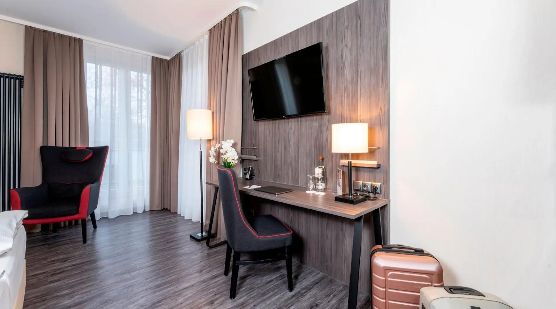 Plaza Premium Parkhotel ノルダーシュテット